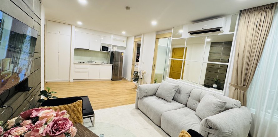 Apartment in Pattaya, Thailand 2 rooms № 162421