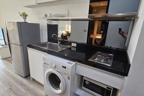 Studio in the Condo in Watthana, Bangkok, Thailand  № 138954 - photo 5