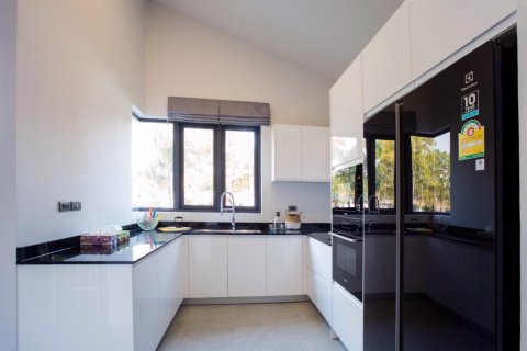 Villa in Hua Hin, Thailand 3 bedrooms № 168454 - photo 13