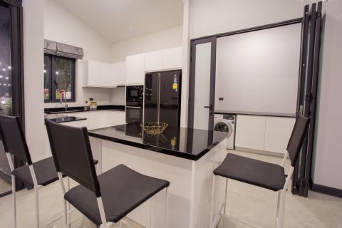 Villa in Hua Hin, Thailand 3 bedrooms № 168454 - photo 14