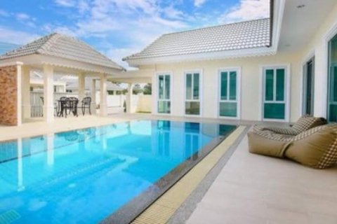 Вилла в Хуа Хине, Таиланд с 3 спальнями  № 168455