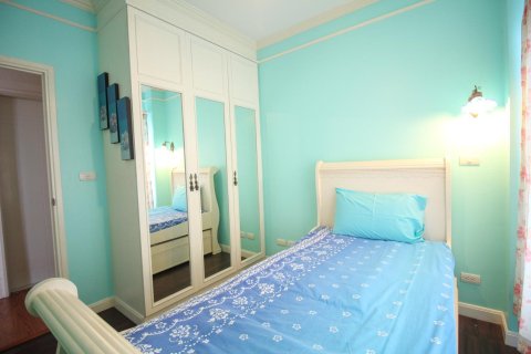 Condo in Hua Hin, Thailand, 2 bedrooms  № 168451 - photo 11