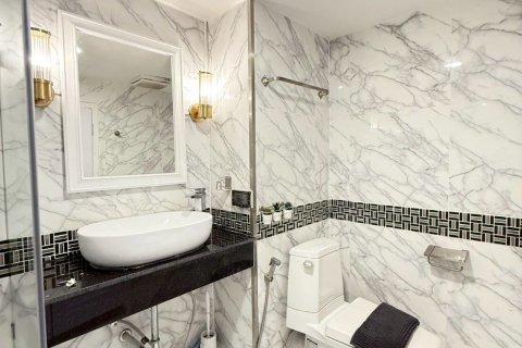 Studio in the Condo in Watthana, Bangkok, Thailand  № 150102 - photo 19