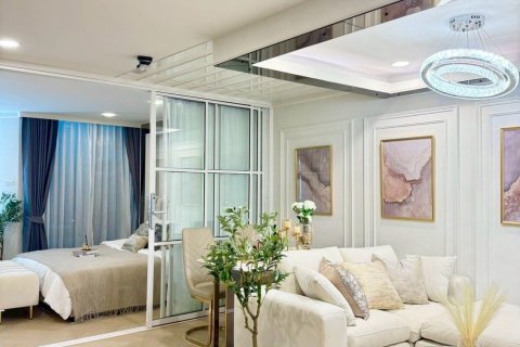 Studio in the Condo in Watthana, Bangkok, Thailand  № 150102 - photo 17