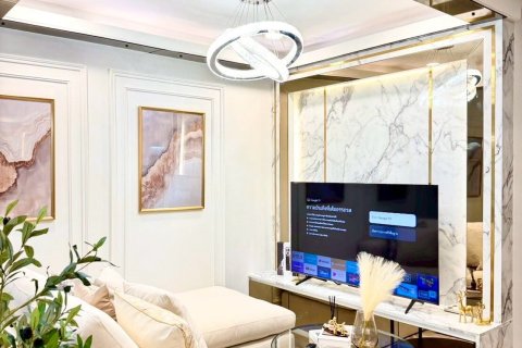 Studio in the Condo in Watthana, Bangkok, Thailand  № 150102 - photo 2