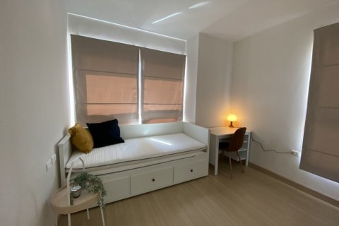 Кондоминиум с 2 спальнями в Хуай Кванге, Бангкок, Таиланд № 150105 - фото 6