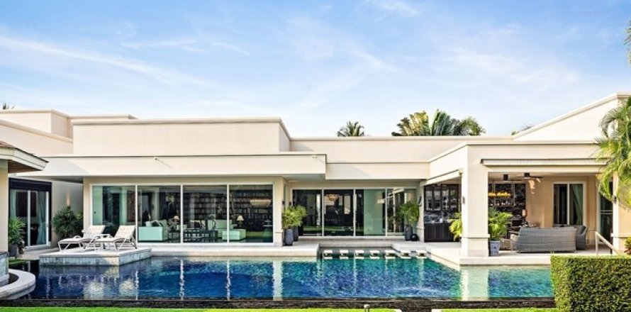 Haus in Pattaya, Thailand 7 Schlafzimmer № 223115