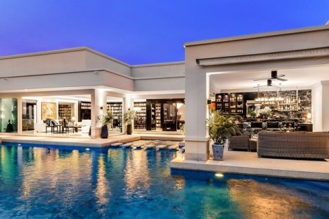 Haus in Pattaya, Thailand 7 Schlafzimmer № 223115 - Foto 3
