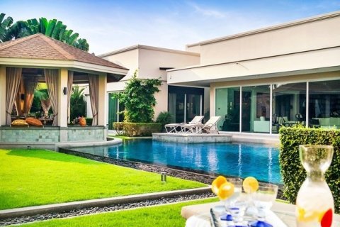 Haus in Pattaya, Thailand 7 Schlafzimmer № 223115 - Foto 2