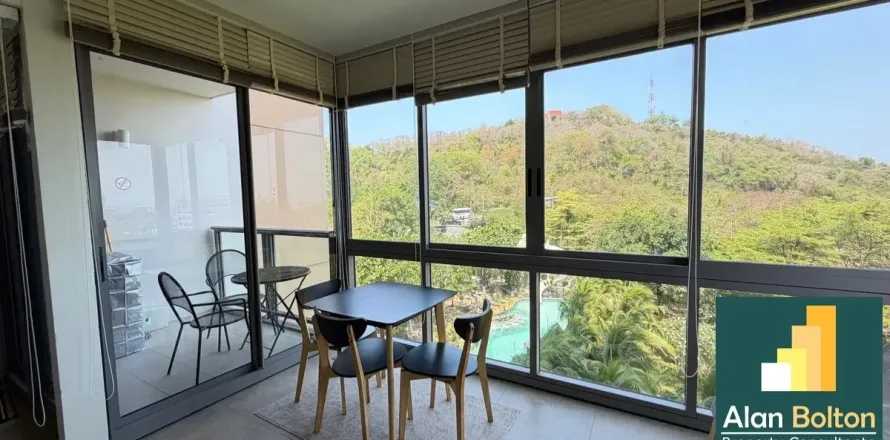 Condominio de 2 dormitorios en Pattaya, Tailandia № 211138