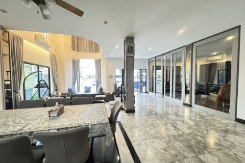 Дом в Суан Луанге, Бангкок, Таиланд с 5 спальнями  № 161461 - фото 5