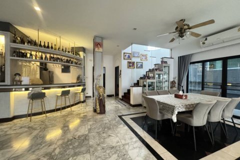 Дом в Суан Луанге, Бангкок, Таиланд с 5 спальнями  № 161461 - фото 8