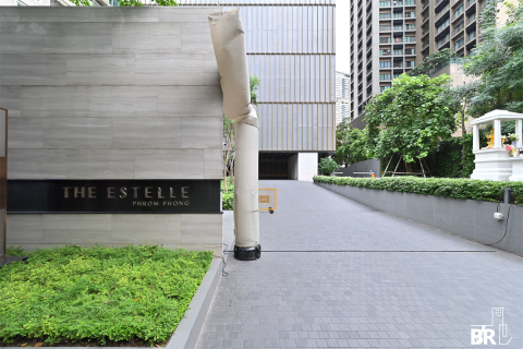 Condo in Bangkok, Thailand, 3 bedrooms  № 189961 - photo 4