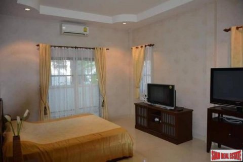 House on Jomtien Beach, Pattaya, Thailand 3 bedrooms № 193120 - photo 3