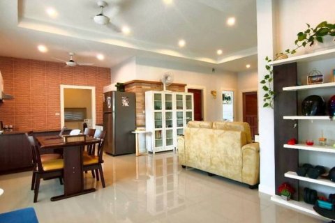 Дом в Паттайе, Таиланд с 3 спальнями  № 172763 - фото 4