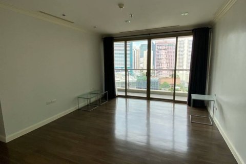 Condo in Khlong Toei, Bangkok, Thailand, 2 bedrooms  № 172764 - photo 9