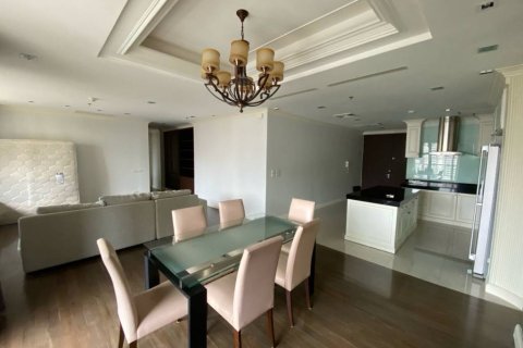 Condo in Khlong Toei, Bangkok, Thailand, 2 bedrooms  № 172764 - photo 3