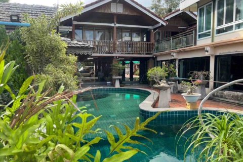 Villa à Surat Thani, Thaïlande 4 chambres № 172760 - photo 4