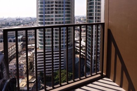 Studio dans le Condo à Watthana, Bangkok, Thaïlande № 173487 - photo 2