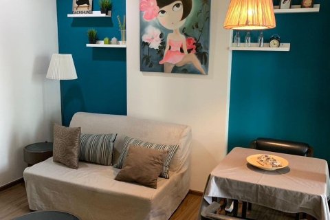 Studio dans le Condo à Watthana, Bangkok, Thaïlande  № 173487