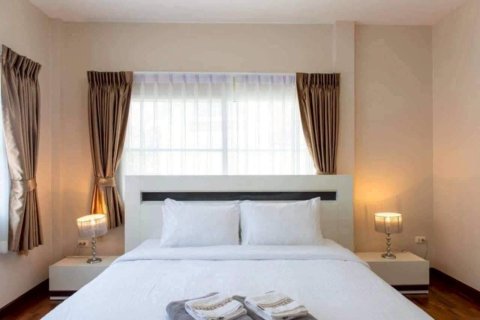 Villa in Pattaya, Thailand 4 bedrooms № 169472 - photo 4