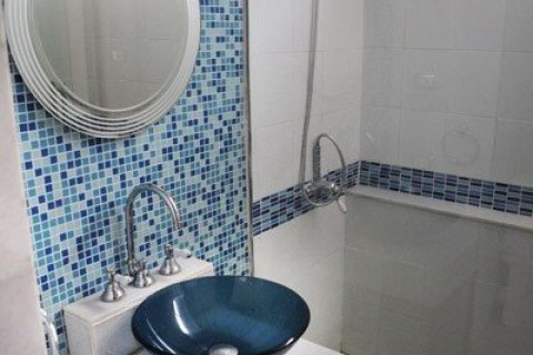 Eigentumswohnung in Watthana, Bangkok, Thailand, 2 Schlafzimmer № 216795 - Foto 13