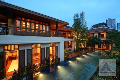 Maison à Watthana, Bangkok, Thaïlande 5 chambres № 215888