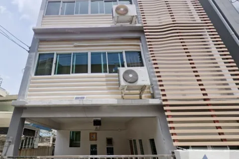 Maison à Phaya Thai, Bangkok, Thaïlande 4 chambres № 215891