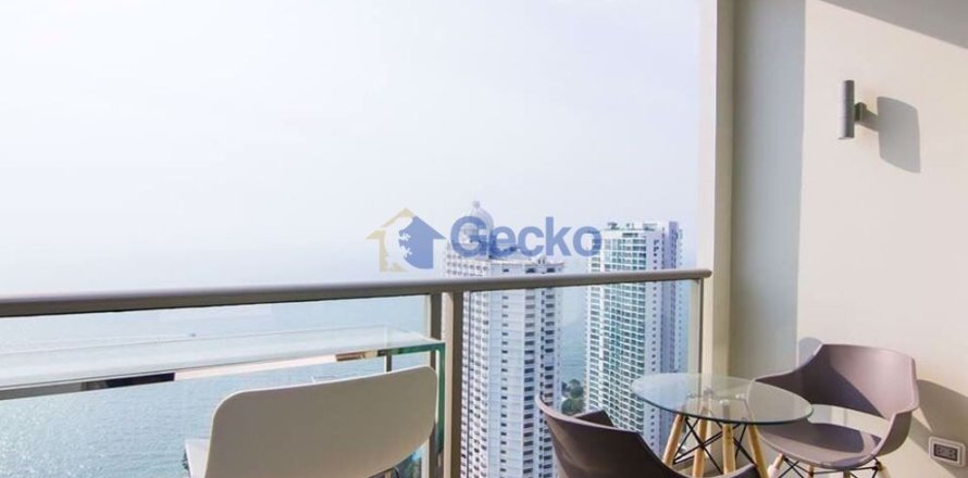 Studio in the Condo in Pattaya, Thailand  № 197079