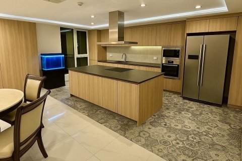 Penthouse in Watthana, Bangkok, Thailand 3 bedrooms № 161125 - photo 16