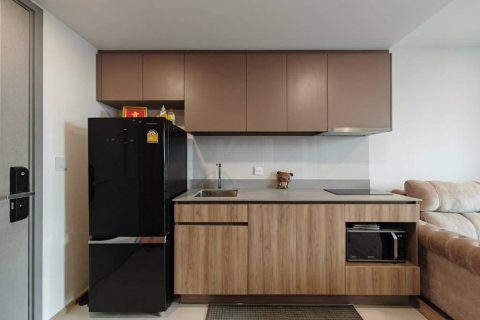 Condo in Bangkok, Thailand, 1 bedroom  № 161121 - photo 2