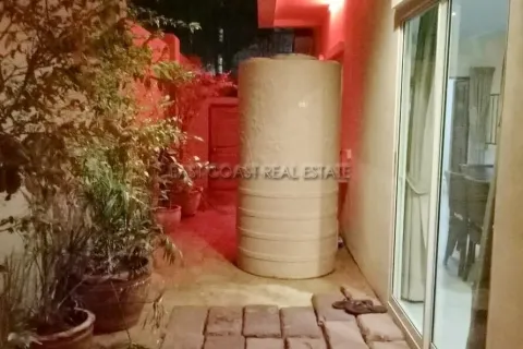 Casa de 4 dormitorios en Jomtien Beach, Pattaya, Tailandia № 213254 - foto 13