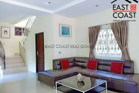 House on Jomtien Beach, Pattaya, Thailand 4 bedrooms № 213254