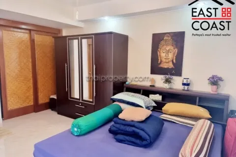 Condominio de 2 dormitorios en Jomtien Beach, Pattaya, Tailandia № 213249 - foto 11
