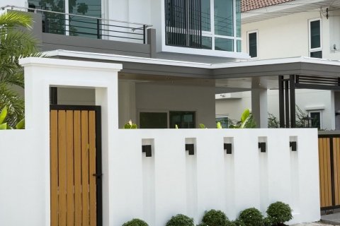 House in Phuket, Thailand 4 bedrooms № 163395 - photo 3