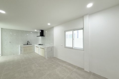 House in Phuket, Thailand 4 bedrooms № 163395 - photo 15