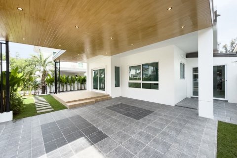 House in Phuket, Thailand 4 bedrooms № 163395 - photo 5