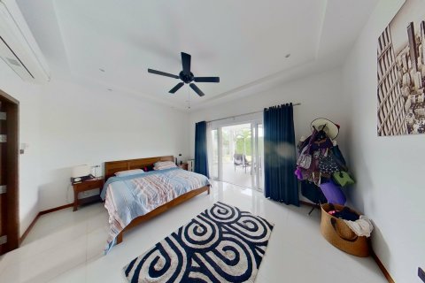 Villa in Hua Hin, Thailand 3 bedrooms № 163396 - photo 11