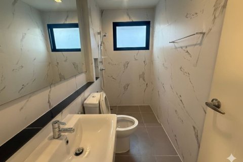 House in Sai Mai, Bangkok, Thailand 4 bedrooms № 163393 - photo 10