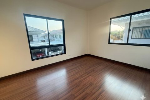 House in Sai Mai, Bangkok, Thailand 4 bedrooms № 163393 - photo 4