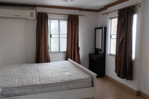 Condo à Yan Nawa, Bangkok, Thaïlande, 2 chambres  № 163397 - photo 6