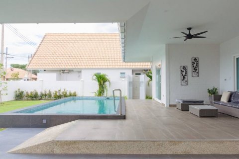 Вилла в Хуа Хине, Таиланд с 3 спальнями № 134472 - фото 4