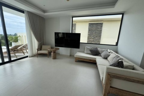Villa in Phuket, Thailand 4 bedrooms № 134469 - photo 2