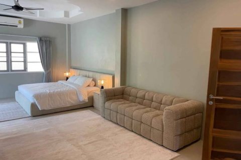 Villa in Rawai, Thailand 3 bedrooms № 134474 - photo 8