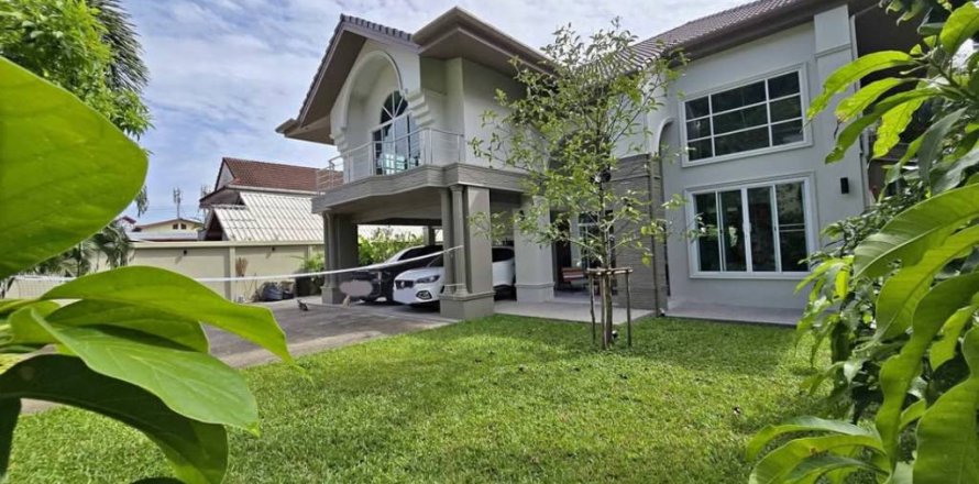 Villa in Rawai, Thailand 3 bedrooms № 134474