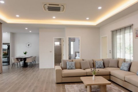 Вилла в Хуа Хине, Таиланд с 3 спальнями  № 134473 - фото 7