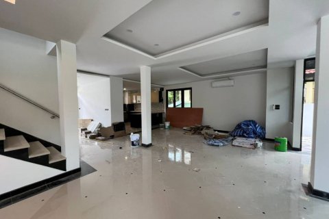 Villa in Ko Samui, Thailand 4 bedrooms № 114088 - photo 8