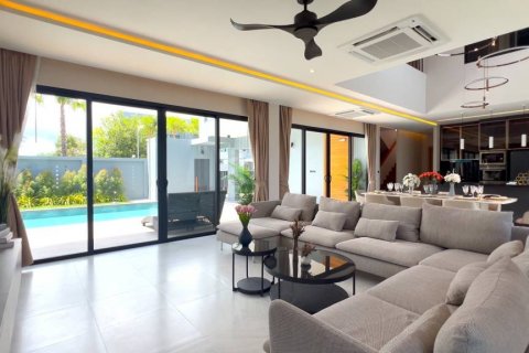 Villa à Bang Lamung, Thaïlande 4 chambres № 114087 - photo 2