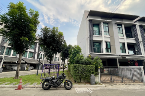 Townhouse à Lak Si, Bangkok, Thaïlande 3 chambres № 153170