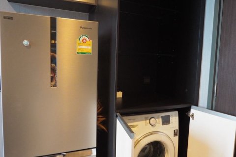 Студия в кондо в Ваттхане, Бангкок, Таиланд № 153172 - фото 16